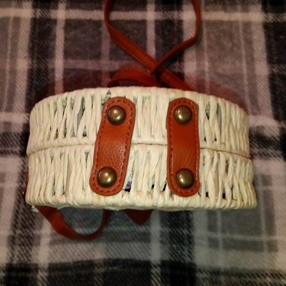 🆕 Round Woven Straw Crossbody Purse Shoulder Bag Vacation Summer Bag - Picture 7 of 15